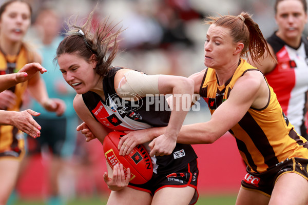 AFLW 2024 Round 04 - St Kilda v Hawthorn - A-54198328