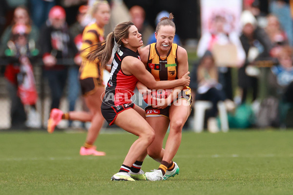 AFLW 2024 Round 04 - St Kilda v Hawthorn - A-54198332