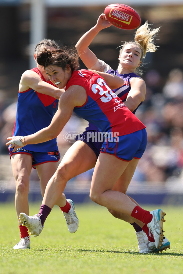 AFLW 2024 Round 04 - Fremantle v Melbourne - A-54198335
