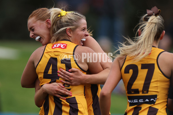 AFLW 2024 Round 04 - St Kilda v Hawthorn - A-54200646