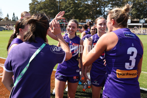 AFLW 2024 Round 04 - Fremantle v Melbourne - A-54200649