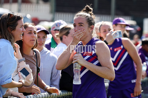 AFLW 2024 Round 04 - Fremantle v Melbourne - A-54200695