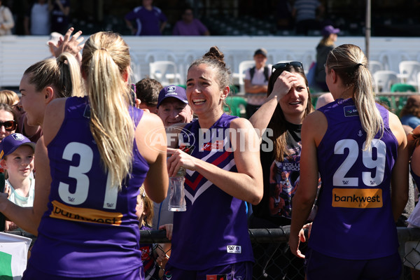 AFLW 2024 Round 04 - Fremantle v Melbourne - A-54200703