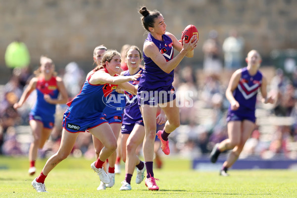 AFLW 2024 Round 04 - Fremantle v Melbourne - A-54202543