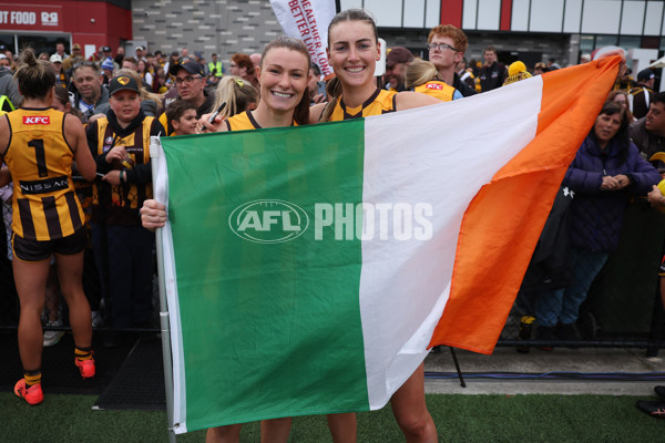 AFLW 2024 Round 04 - St Kilda v Hawthorn - A-54205038