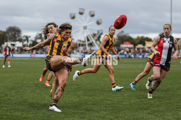 AFLW 2024 Round 04 - St Kilda v Hawthorn - A-54208301