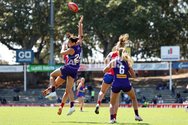 AFLW 2024 Round 04 - Fremantle v Melbourne - A-54210715