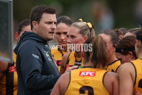 AFLW 2024 Round 04 - St Kilda v Hawthorn - A-54213526