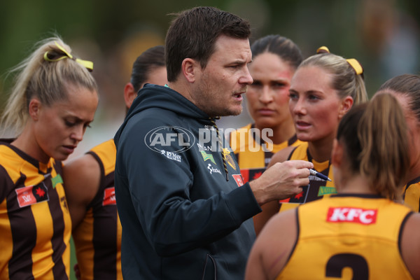 AFLW 2024 Round 04 - St Kilda v Hawthorn - A-54213527