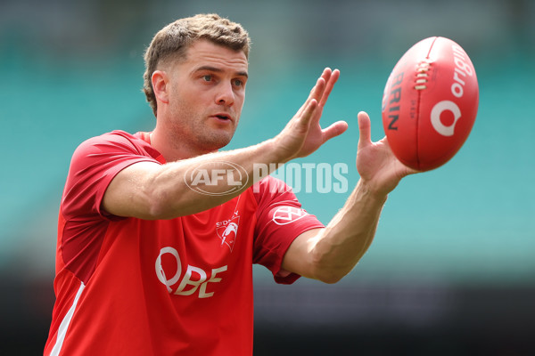 AFL 2024 Training - Sydney 220924 - A-54229185