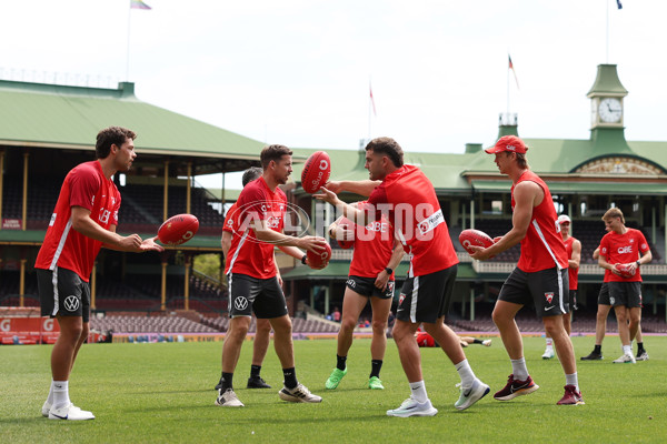 AFL 2024 Training - Sydney 220924 - A-54229213