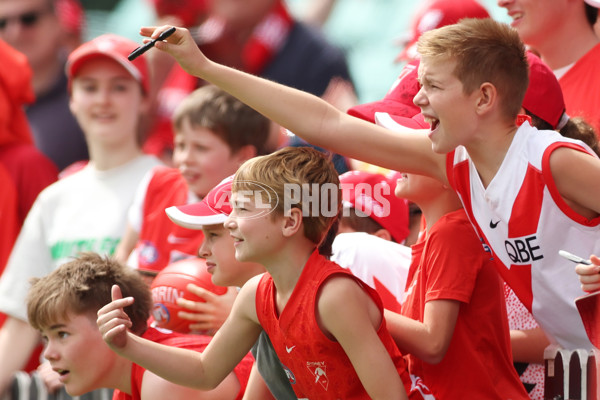 AFL 2024 Training - Sydney 220924 - A-54230348