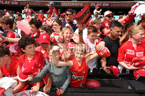 AFL 2024 Training - Sydney 220924 - A-54230366