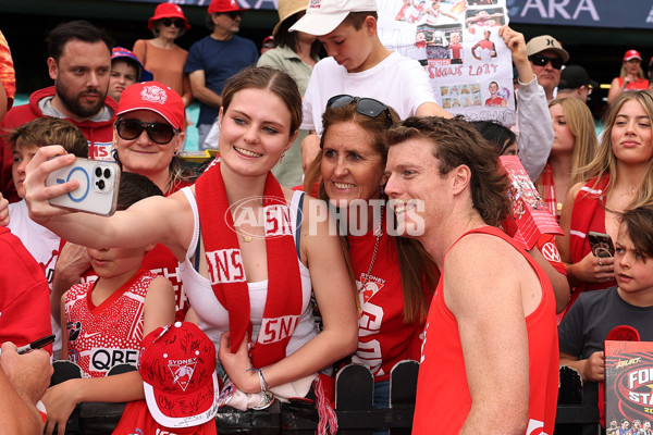 AFL 2024 Training - Sydney 220924 - A-54230389