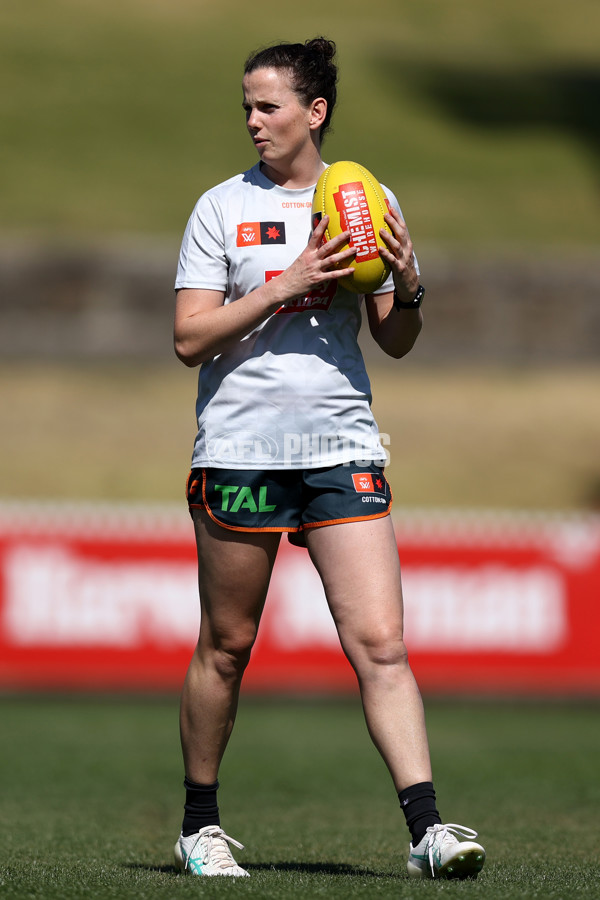 AFLW 2024 Round 04 - Sydney v GWS - A-54231910