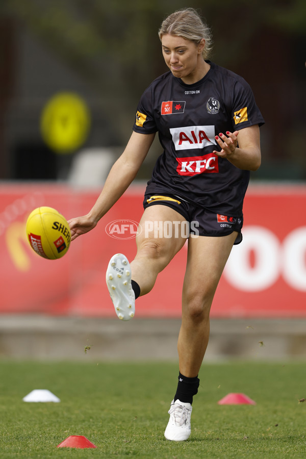 AFLW 2024 Round 04 - Collingwood v Western Bulldogs - A-54234350