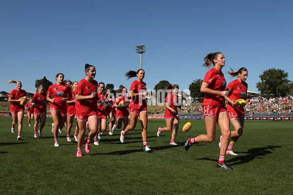 AFLW 2024 Round 04 - Sydney v GWS - A-54234365