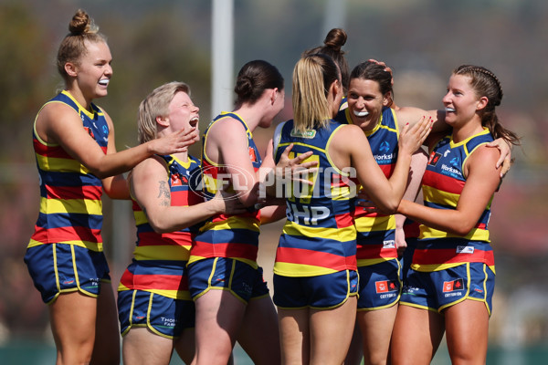 AFLW 2024 Round 04 - Adelaide v Essendon - A-54236306