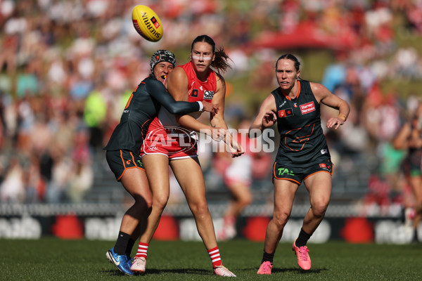 AFLW 2024 Round 04 - Sydney v GWS - A-54236926