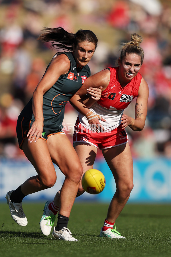 AFLW 2024 Round 04 - Sydney v GWS - A-54239152