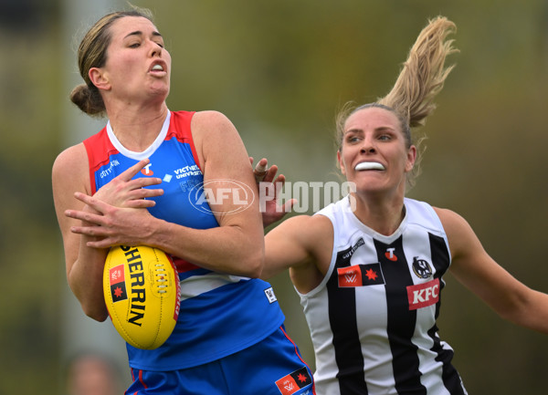 AFLW 2024 Round 04 - Collingwood v Western Bulldogs - A-54239814