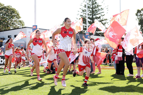 AFLW 2024 Round 04 - Sydney v GWS - A-54244484