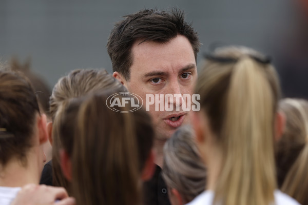 AFLW 2024 Round 04 - Collingwood v Western Bulldogs - A-54244554