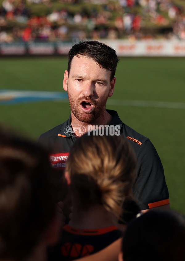 AFLW 2024 Round 04 - Sydney v GWS - A-54245170