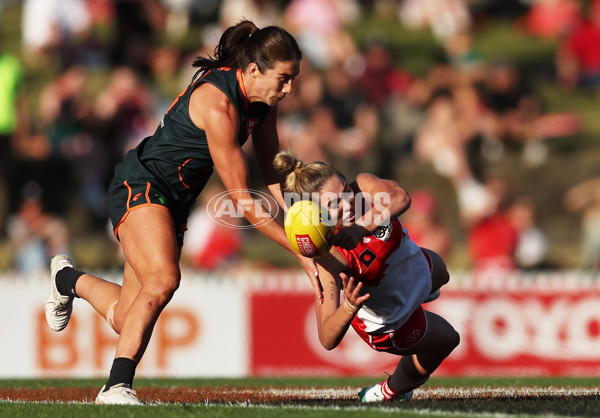 AFLW 2024 Round 04 - Sydney v GWS - A-54247142