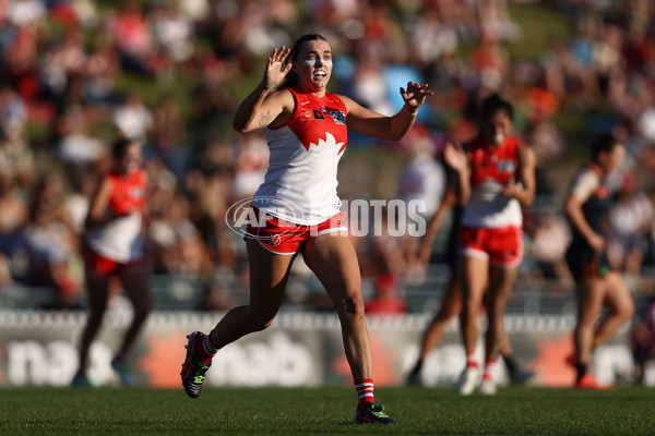 AFLW 2024 Round 04 - Sydney v GWS - A-54247821