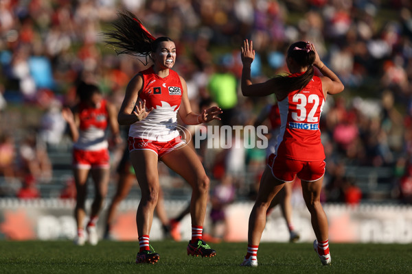 AFLW 2024 Round 04 - Sydney v GWS - A-54247825