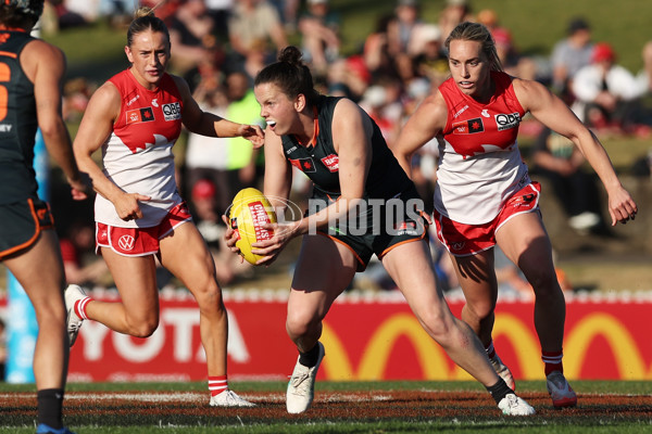 AFLW 2024 Round 04 - Sydney v GWS - A-54247842