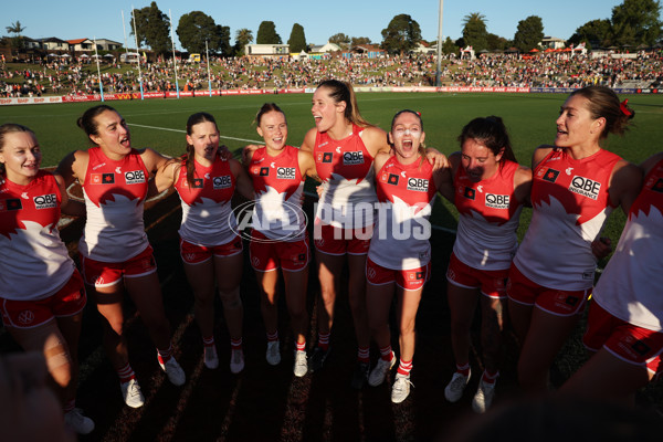 AFLW 2024 Round 04 - Sydney v GWS - A-54250043