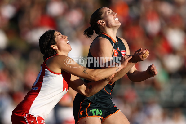 AFLW 2024 Round 04 - Sydney v GWS - A-54250061