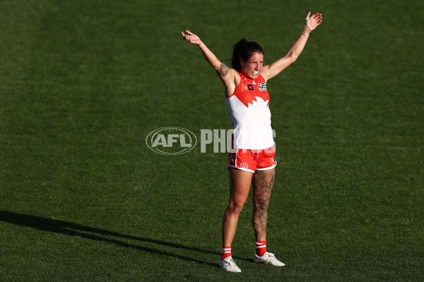 AFLW 2024 Round 04 - Sydney v GWS - A-54250358