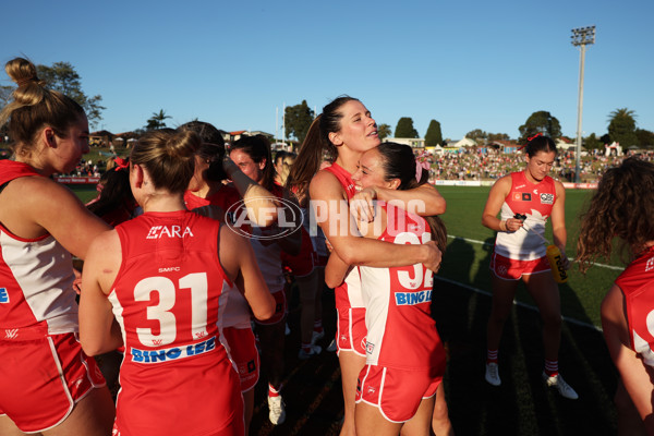 AFLW 2024 Round 04 - Sydney v GWS - A-54250359