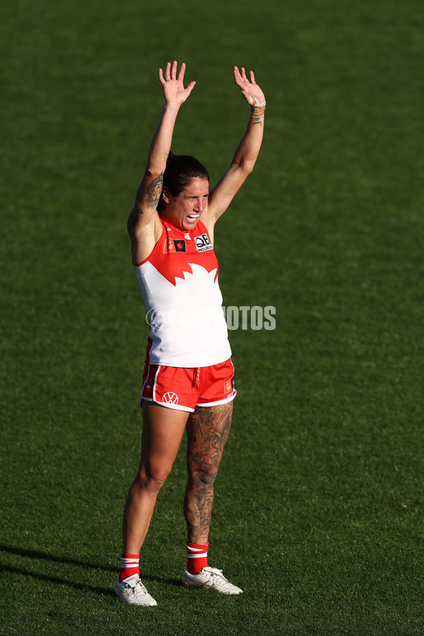 AFLW 2024 Round 04 - Sydney v GWS - A-54255867