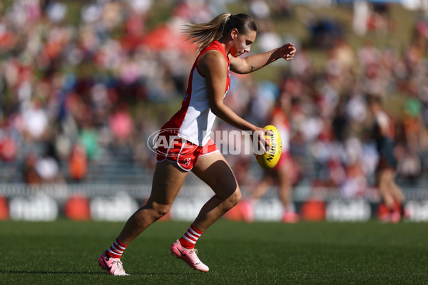 AFLW 2024 Round 04 - Sydney v GWS - A-54257860