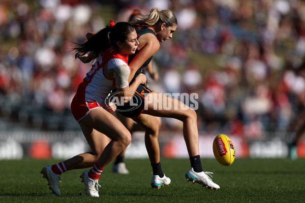 AFLW 2024 Round 04 - Sydney v GWS - A-54257864