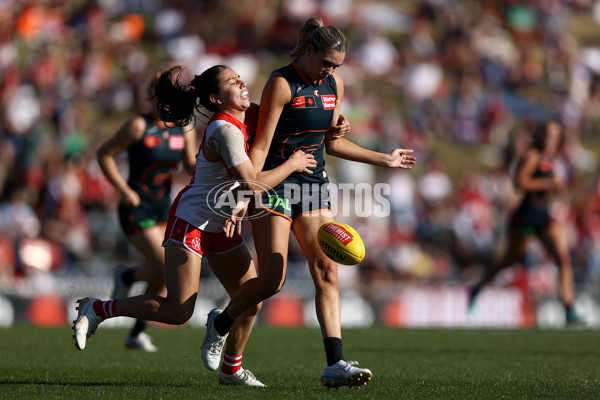 AFLW 2024 Round 04 - Sydney v GWS - A-54257865