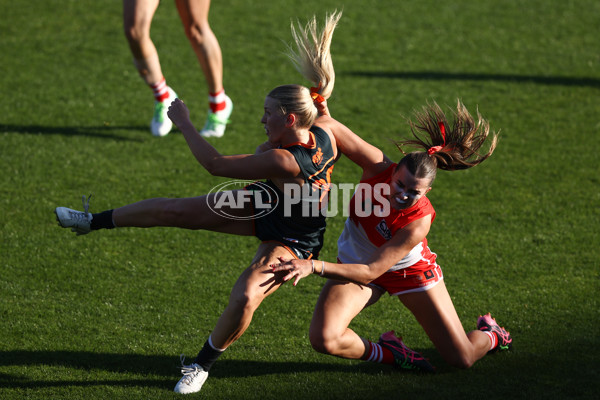 AFLW 2024 Round 04 - Sydney v GWS - A-54257870