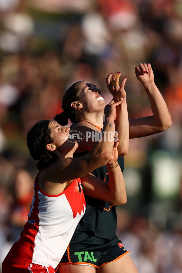 AFLW 2024 Round 04 - Sydney v GWS - A-54257872