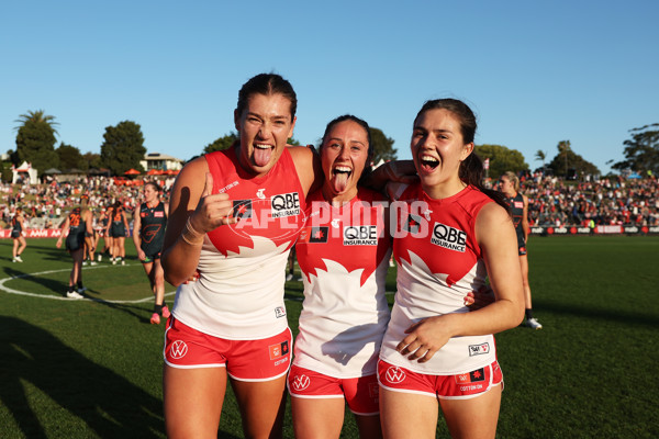 AFLW 2024 Round 04 - Sydney v GWS - A-54258254