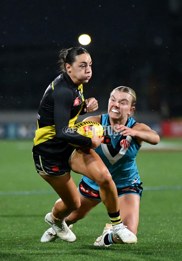 AFLW 2024 Round 05 - Richmond v Port Adelaide - A-54320179