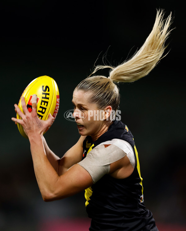 AFLW 2024 Round 05 - Richmond v Port Adelaide - A-54320189