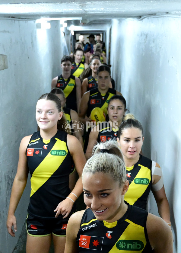 AFLW 2024 Round 05 - Richmond v Port Adelaide - A-54320355