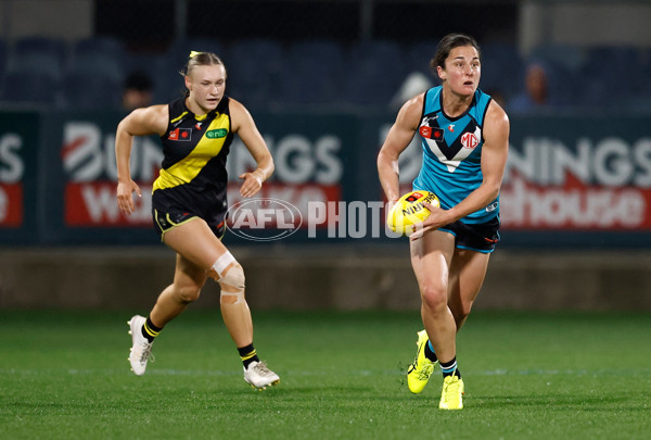 AFLW 2024 Round 05 - Richmond v Port Adelaide - A-54320356