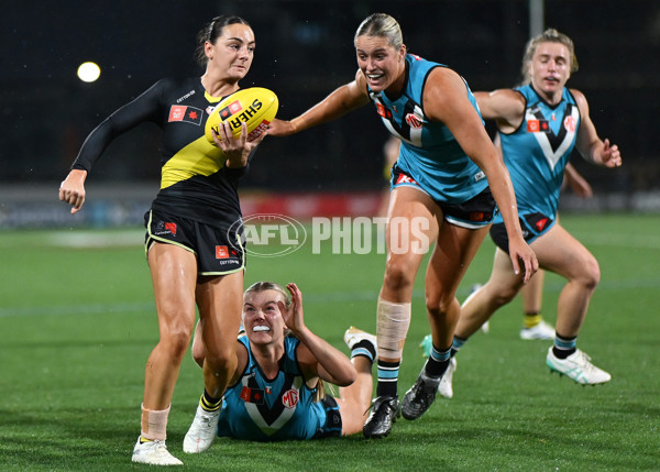 AFLW 2024 Round 05 - Richmond v Port Adelaide - A-54320369