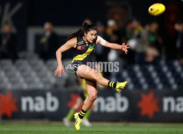 AFLW 2024 Round 05 - Richmond v Port Adelaide - A-54320393