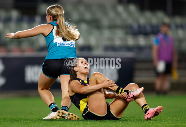 AFLW 2024 Round 05 - Richmond v Port Adelaide - A-54323089